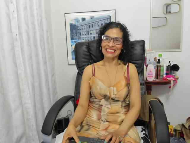 Aries-Mature webcam