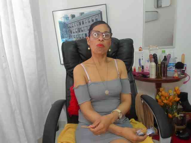 Aries-Mature webcam