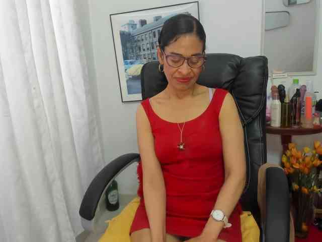 Aries-Mature webcam