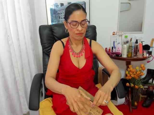 Aries-Mature webcam