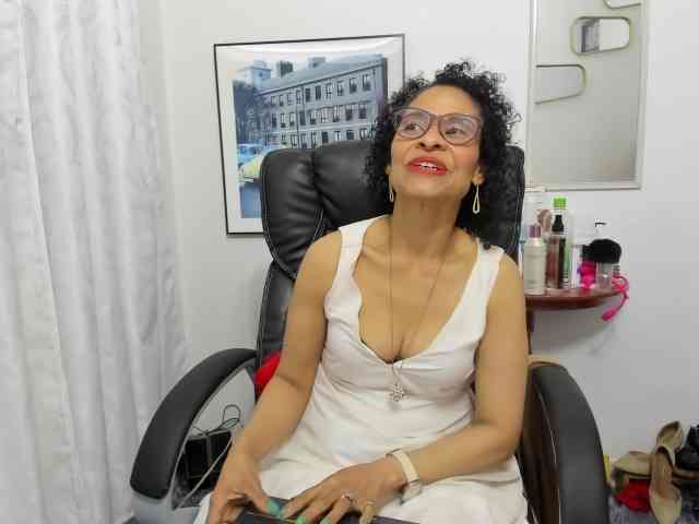 Aries-Mature webcam