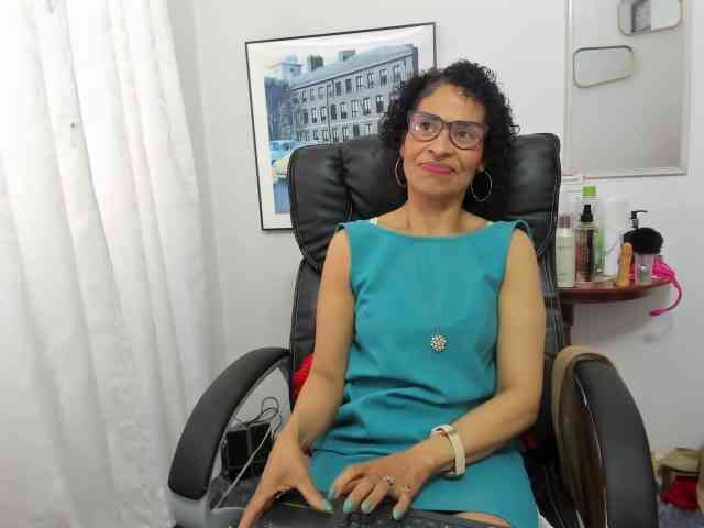 Aries-Mature webcam
