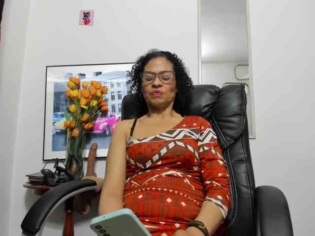 Aries-Mature webcam