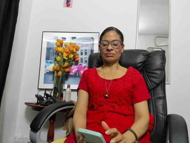 Aries-Mature webcam