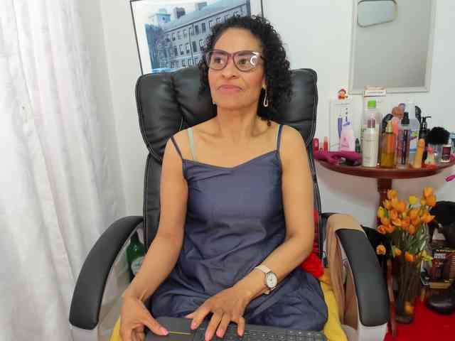 Aries-Mature webcam