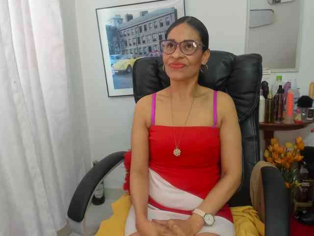 Aries-Mature webcam