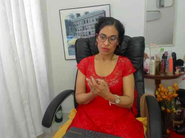 Aries-Mature webcam