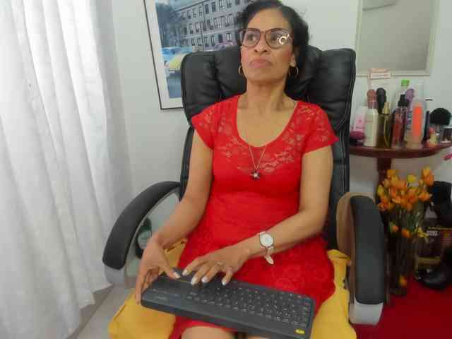 Aries-Mature webcam
