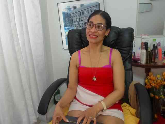 Aries-Mature webcam