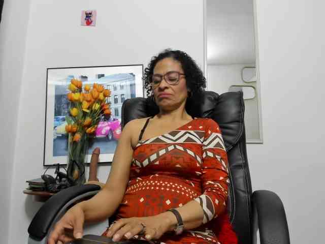 Aries-Mature webcam
