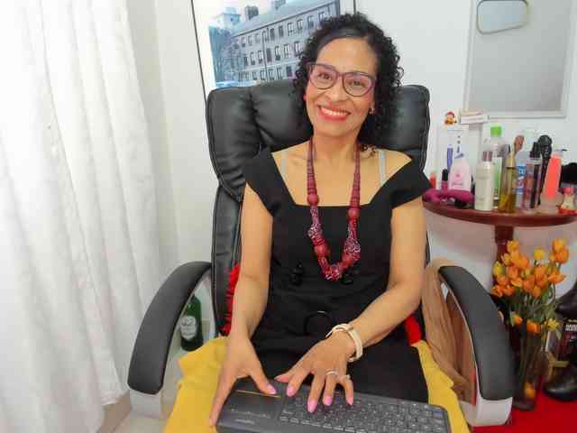 Aries-Mature webcam