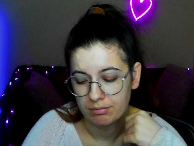 AminaBeatris13's BongaCams show and profile