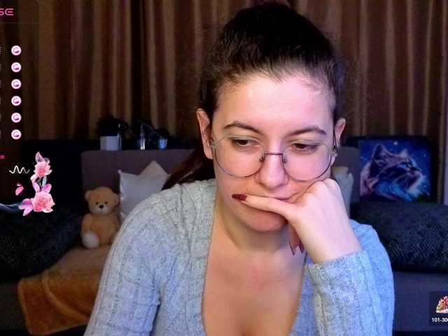 AminaBeatris13 webcam