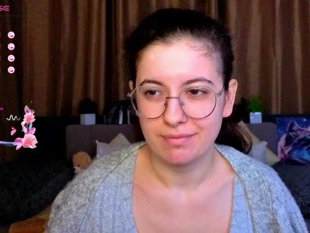 AminaBeatris13's BongaCams show and profile