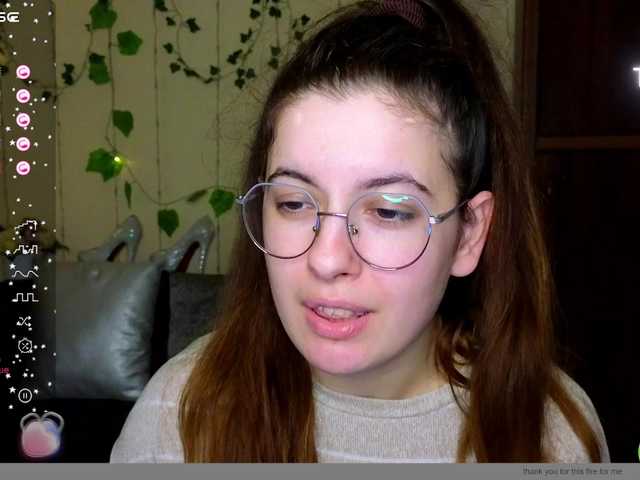 AminaBeatris13 webcam