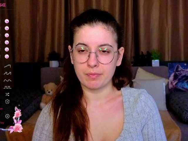 AminaBeatris13's BongaCams show and profile