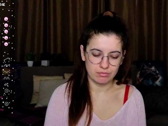 AminaBeatris13's BongaCams show and profile