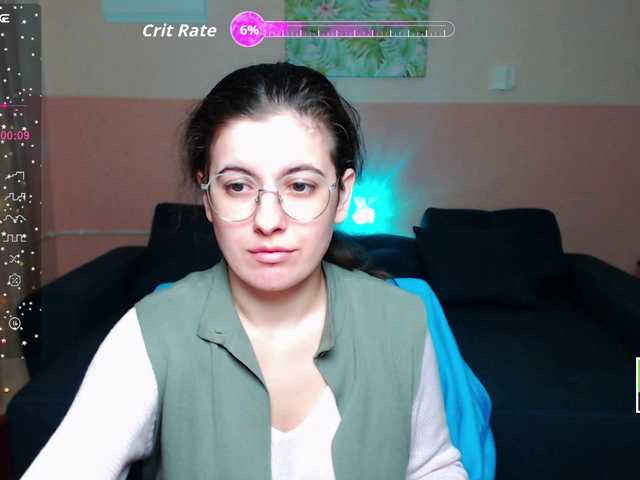 AminaBeatris13 webcam