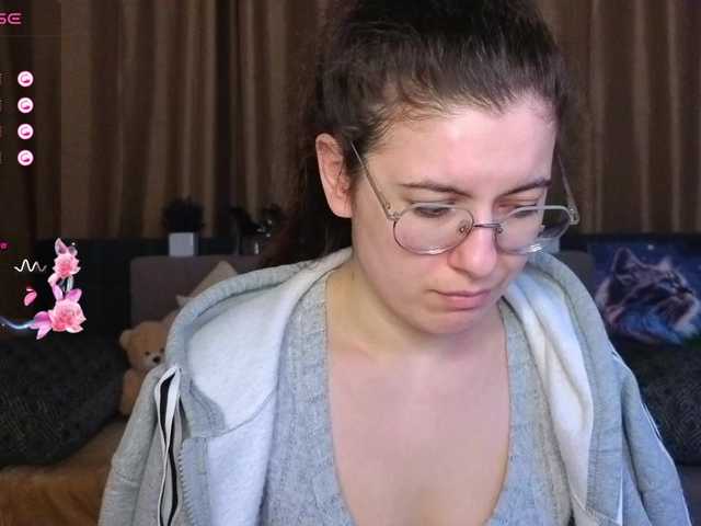 AminaBeatris13's BongaCams show and profile