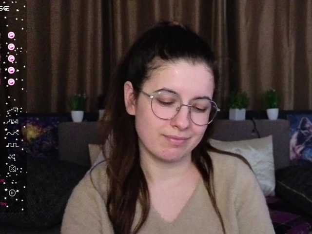 AminaBeatris13's BongaCams show and profile