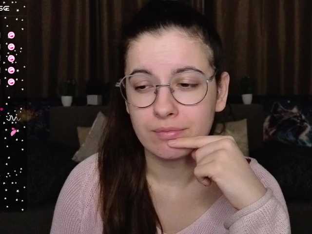 AminaBeatris13 webcam