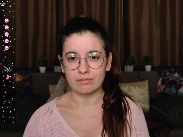 AminaBeatris13's BongaCams show and profile