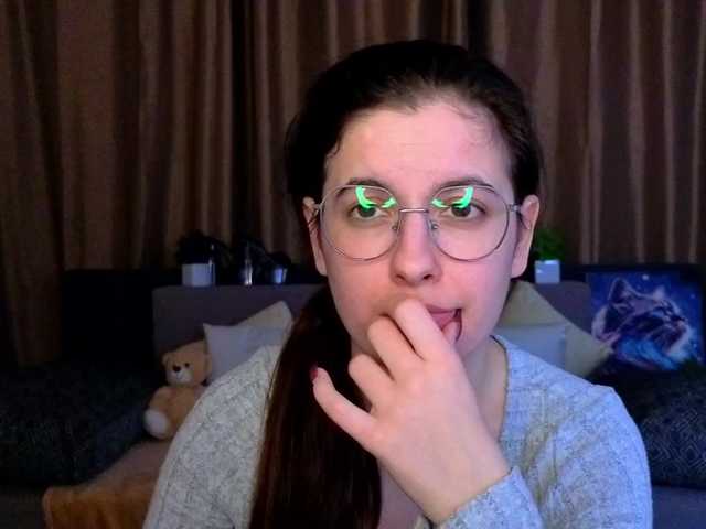 AminaBeatris13's BongaCams show and profile