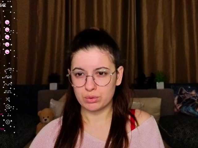 AminaBeatris13 webcam