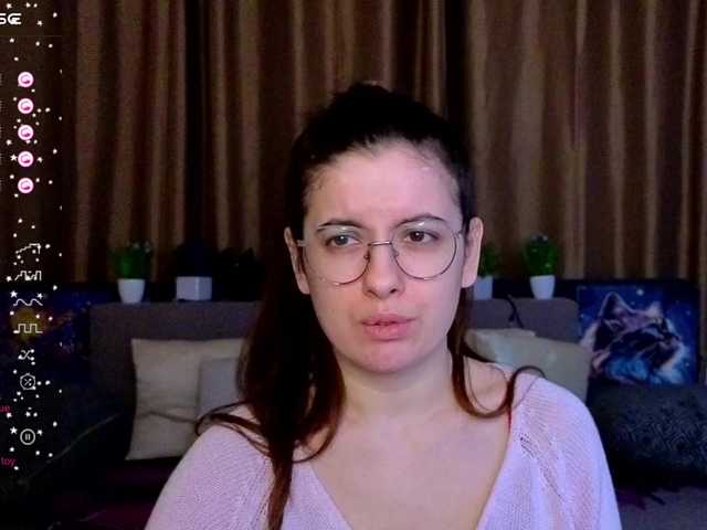 AminaBeatris13's BongaCams show and profile