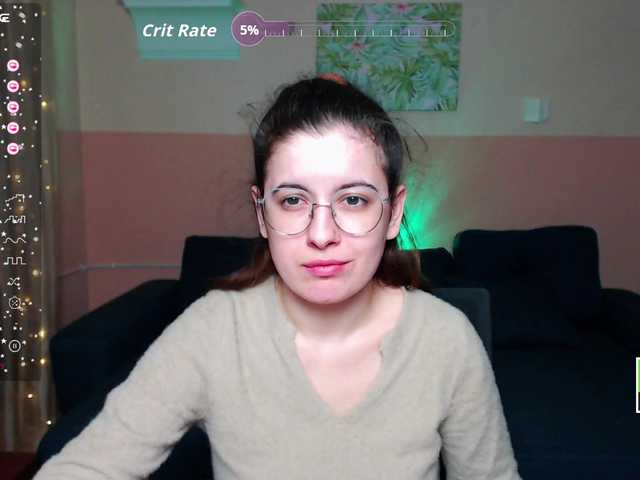 AminaBeatris13 webcam