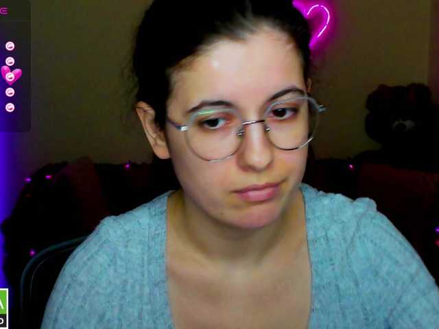 AminaBeatris13's BongaCams show and profile