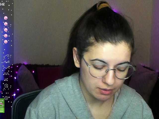 AminaBeatris13 webcam