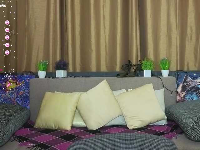 AminaBeatris13 webcam