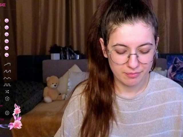 AminaBeatris13's BongaCams show and profile