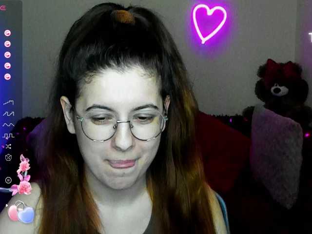 AminaBeatris13's BongaCams show and profile