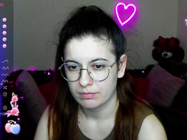 AminaBeatris13's BongaCams show and profile