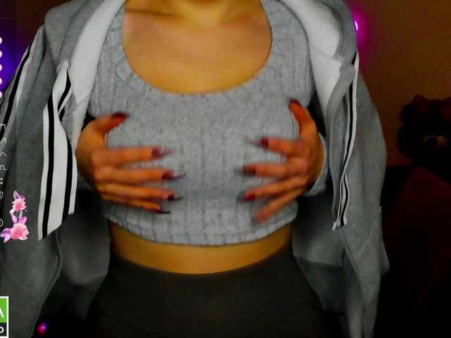 AminaBeatris13's BongaCams show and profile