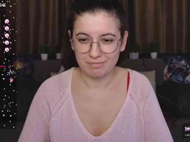 AminaBeatris13 webcam