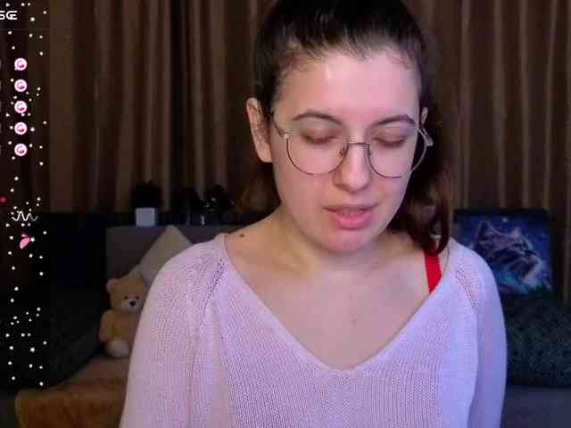 AminaBeatris13 webcam