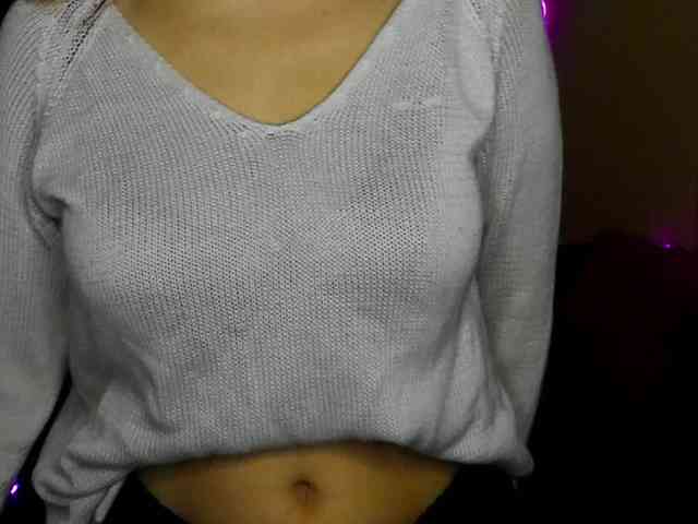 AminaBeatris13 webcam