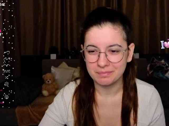 AminaBeatris13 webcam