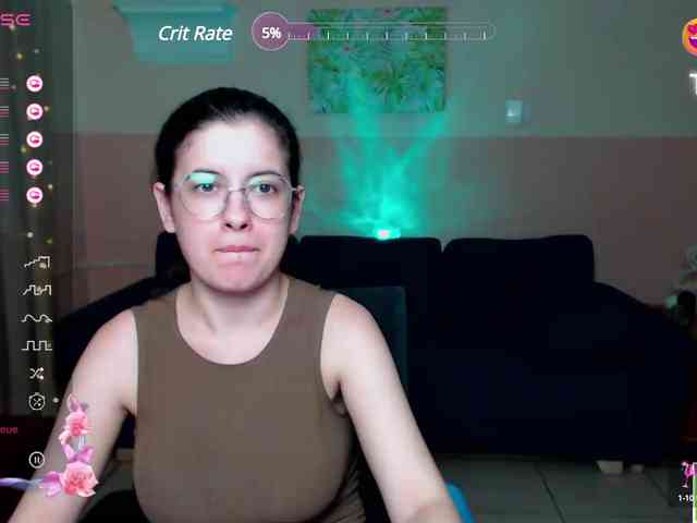 AminaBeatris13 webcam
