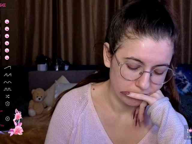 AminaBeatris13 webcam