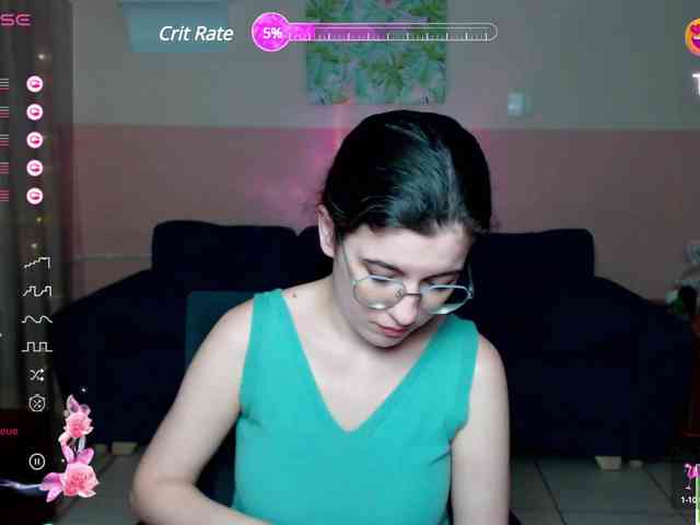 AminaBeatris13 webcam