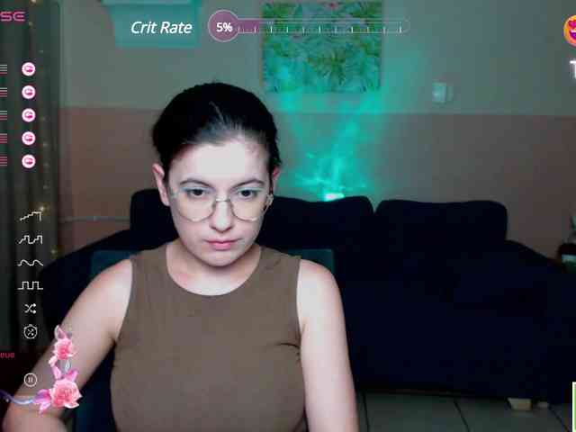 AminaBeatris13 webcam