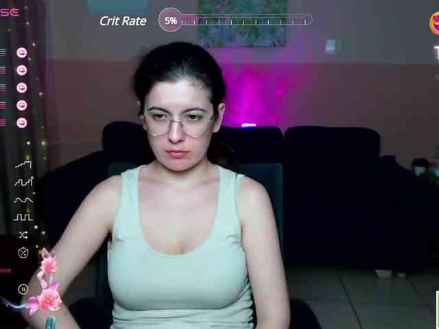 AminaBeatris13 webcam