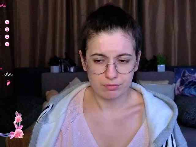 AminaBeatris13 webcam