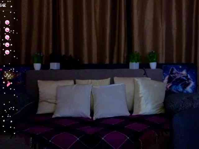 AminaBeatris13 webcam