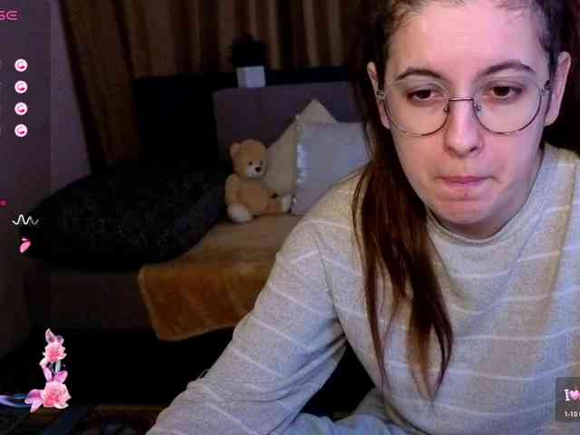 AminaBeatris13 webcam