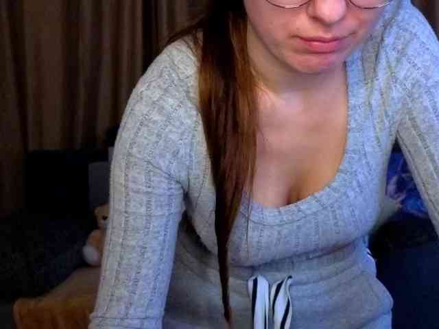 AminaBeatris13 webcam